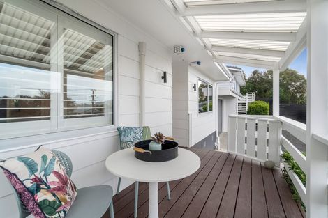 Photo of property in 2/321 Triangle Road, Massey, Auckland, 0614