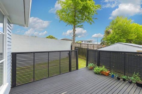 Photo of property in 1556 Great North Road, Waterview, Auckland, 1026