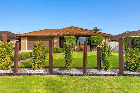Photo of property in 230 Harbourside Drive, Karaka, Papakura, 2113