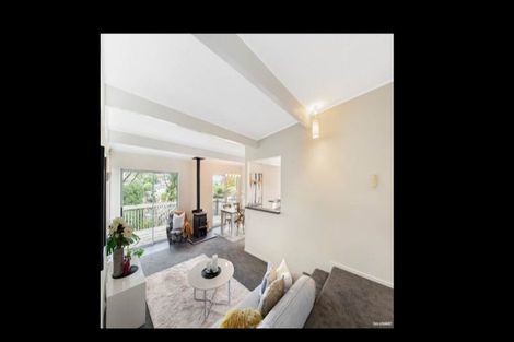 Photo of property in 1/7 Odette Road, Totara Vale, Auckland, 0629