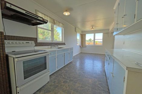 Photo of property in 50 Kimberley Grove, Westbrook, Palmerston North, 4412