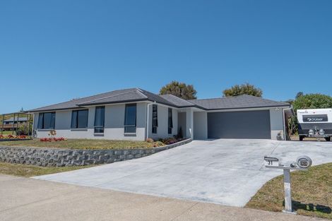 Photo of property in 31 Eagles Way, Cable Bay, 0420