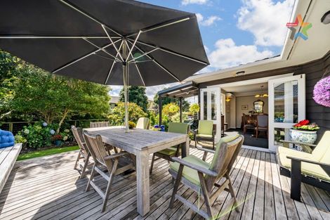 Photo of property in 28a Whites Line West, Woburn, Lower Hutt, 5010