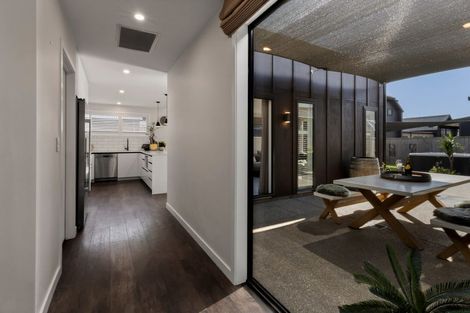 Photo of property in 64 Jack Hanley Drive, Jacks Point, Queenstown, 9371