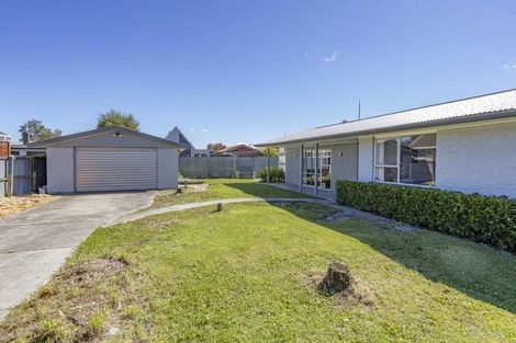 Photo of property in 4 Coates Place, Rangiora, 7400