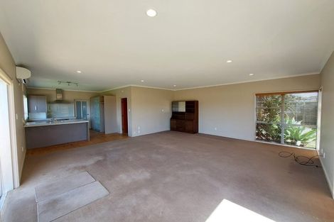 Photo of property in 15 Doone Street, Lynmouth, New Plymouth, 4310