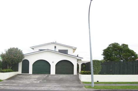 Photo of property in 220 Parklands Avenue, Bell Block, New Plymouth, 4312