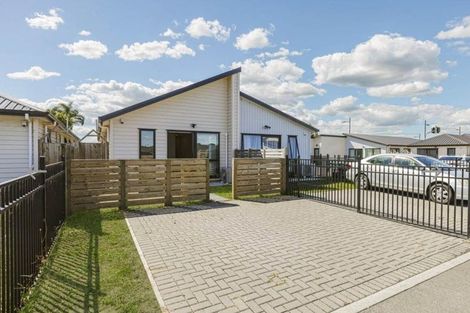 Photo of property in 4b Auranga Drive, Karaka, Papakura, 2113