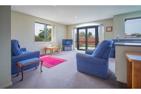 Photo of property in 101 Avonhead Road, Avonhead, Christchurch, 8042
