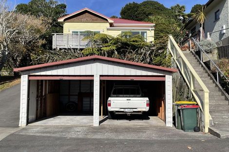 Photo of property in 32 Bonithon Avenue, Moturoa, New Plymouth, 4310