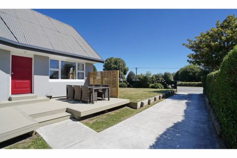 Photo of property in 80 Avonhead Road, Avonhead, Christchurch, 8042