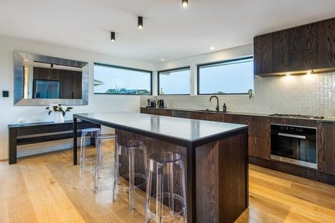 Photo of property in 7b Gulf Road, Murrays Bay, Auckland, 0630