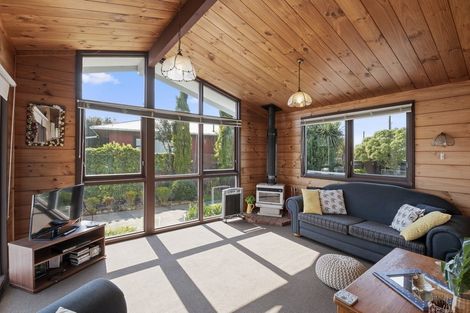 Photo of property in 64 Edinburgh Terrace, Foxton Beach, Foxton, 4815