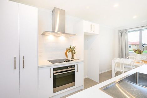 Photo of property in 2 Kereru Court, Marton, 4710