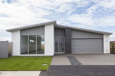 Photo of property in 57 Rannoch Drive, Broomfield, Christchurch, 8042