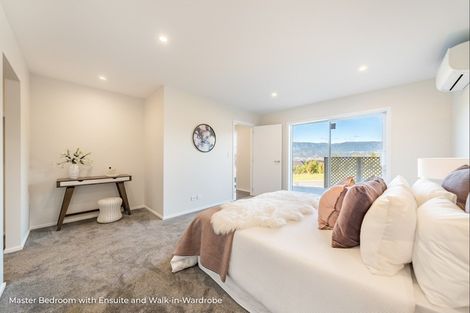 Photo of property in 70 Riverstone Drive, Riverstone Terraces, Upper Hutt, 5018