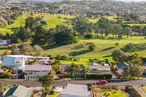 Photo of property in 31 Shakespear Road, Army Bay, Whangaparaoa, 0930