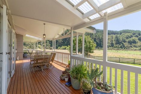 Photo of property in 808 Whitemans Valley Road, Whitemans Valley, Upper Hutt, 5371