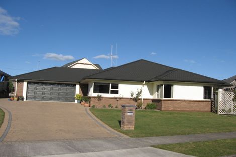 Photo of property in 9 Chatswood Place, Rototuna, Hamilton, 3210