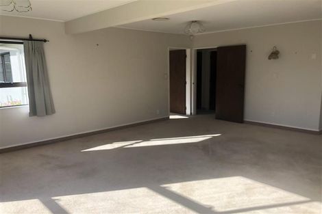 Photo of property in 18 Middle Road, Havelock North, 4130