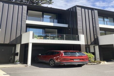 Photo of property in 17 Rua Kai Way, Brooklyn, Wellington, 6021