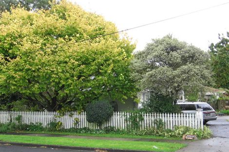 Photo of property in 1/17 Tiraumea Drive, Pakuranga, Auckland, 2010