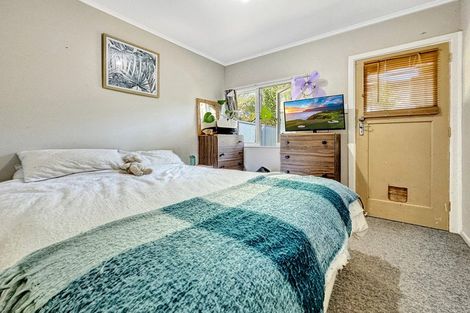 Photo of property in 124 Pohutukawa Avenue, Ohope, 3121