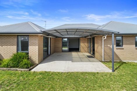 Photo of property in 30 Keston Crescent, Flagstaff, Hamilton, 3210