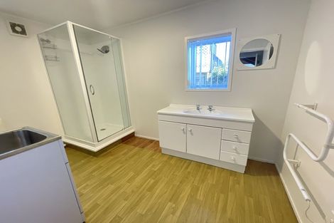 Photo of property in 57 Gloria Avenue, Te Atatu Peninsula, Auckland, 0610