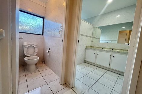 Photo of property in 3 Everglade Drive, Goodwood Heights, Auckland, 2105