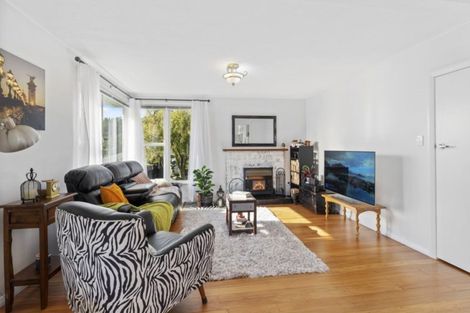 Photo of property in 78 Taylor Terrace, Tawa, Wellington, 5028