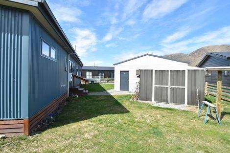 Photo of property in 17 Cirrus Place, Omarama, 9412