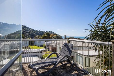 Photo of property in 28 Ocean View Road, Waihi Beach, 3611