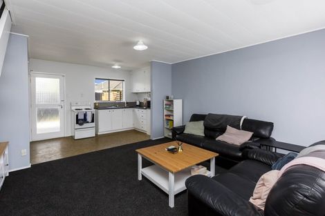Photo of property in 9 Camp Street, Silverstream, Upper Hutt, 5019