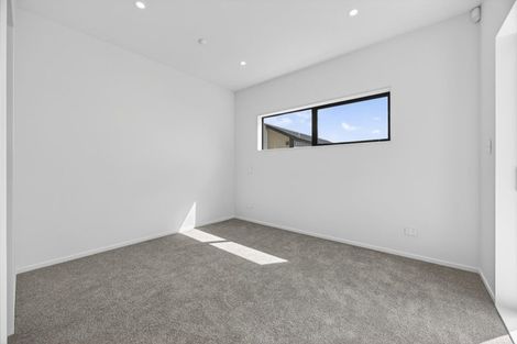 Photo of property in 15 Piringa Road, Pukekohe, 2120