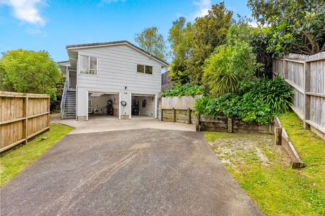 Photo of property in 1/14 Sunward Rise, Glenfield, Auckland, 0629