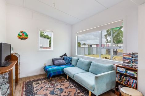 Photo of property in 12 Rangatira Drive, Mangakino, 3421