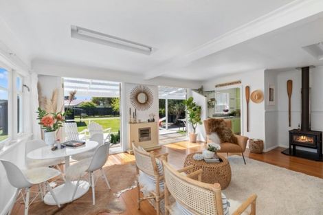 Photo of property in 45 Te Moana Road, Waikanae Beach, Waikanae, 5036