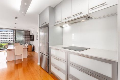 Photo of property in Aqua, 13/74 Oriental Parade, Oriental Bay, Wellington, 6011