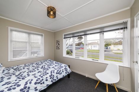 Photo of property in 15 Tyndall Street, Palmerston North, 4414