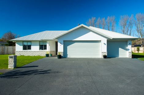 Photo of property in 52 Hamilton Drive, Wainui, Gisborne, 4010