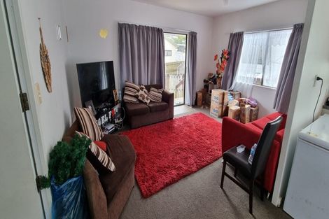 Photo of property in 3 Robertson Road, Favona, Auckland, 2024