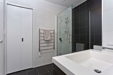 Photo of property in 309/19 Rawene Road, Birkenhead, Auckland, 0626