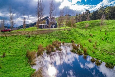 Photo of property in 387 Johns Way, Martinborough, Carterton, 5784