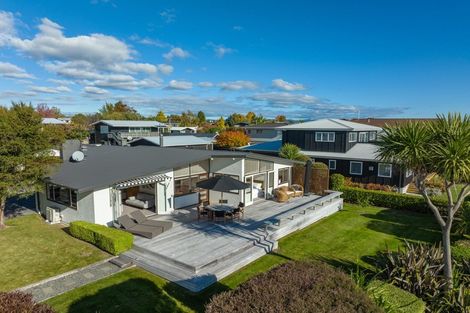 Photo of property in 22 Rainbow Drive, Rainbow Point, Taupo, 3330
