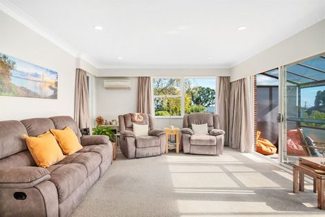 Photo of property in 21 Litten Road, Cockle Bay, Auckland, 2014