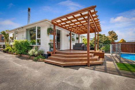 Photo of property in 52 Farrington Avenue, Bishopdale, Christchurch, 8053