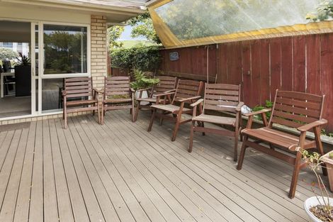 Photo of property in 37 Tomika Crescent, Papamoa Beach, Papamoa, 3118