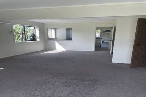 Photo of property in 2/27 Fortunes Road, Half Moon Bay, Auckland, 2012