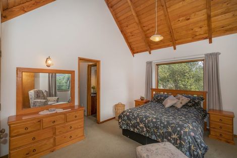 Photo of property in 5b Pohutukawa Grove, Whitianga, 3510